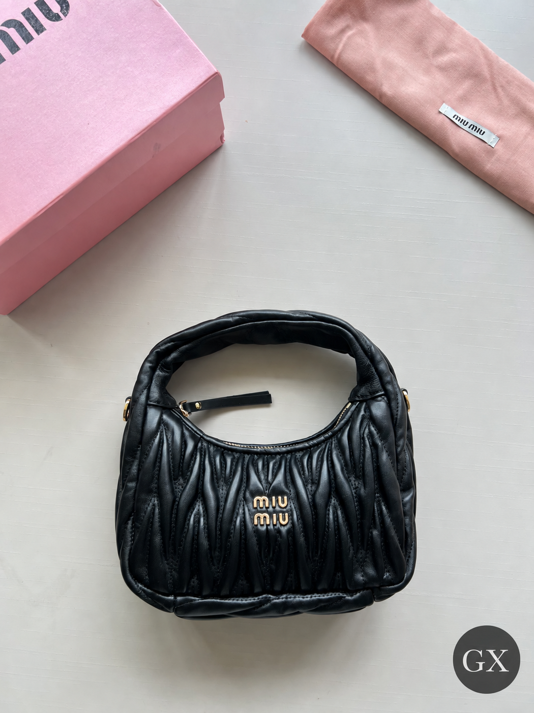 Miu Miu Matelassé Zipped black – original setting