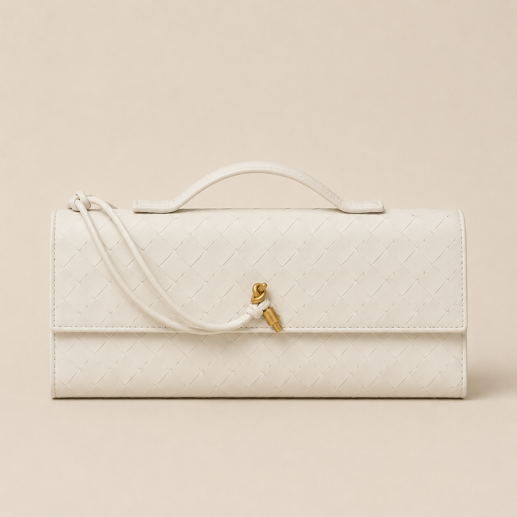 Bottega Veneta Andiamo Clutch White - front