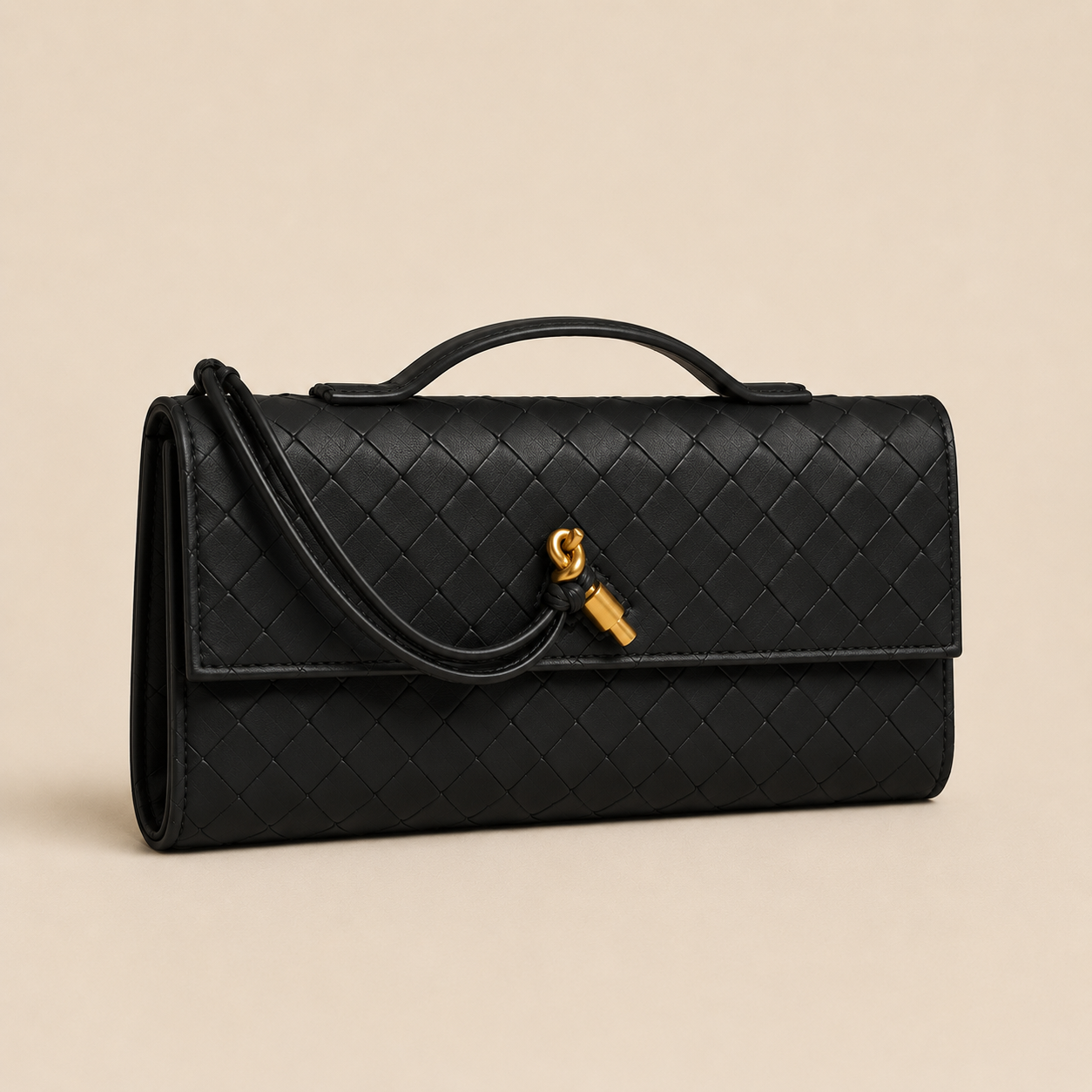 Bottega Veneta Andiamo Clutch Black — front