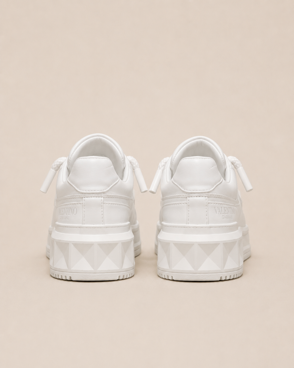 Valentino One Stud XL White - back