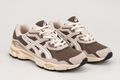 ASICS Gel-NYC Mocha / Sand clean background front view