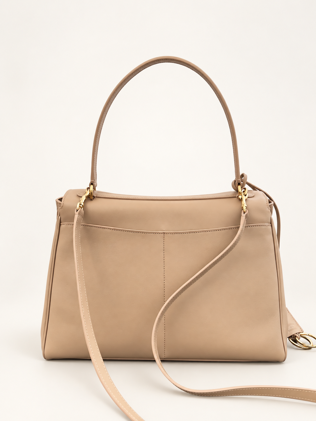 תיק נשים Balenciaga Rodeo Medium בז׳ — גב