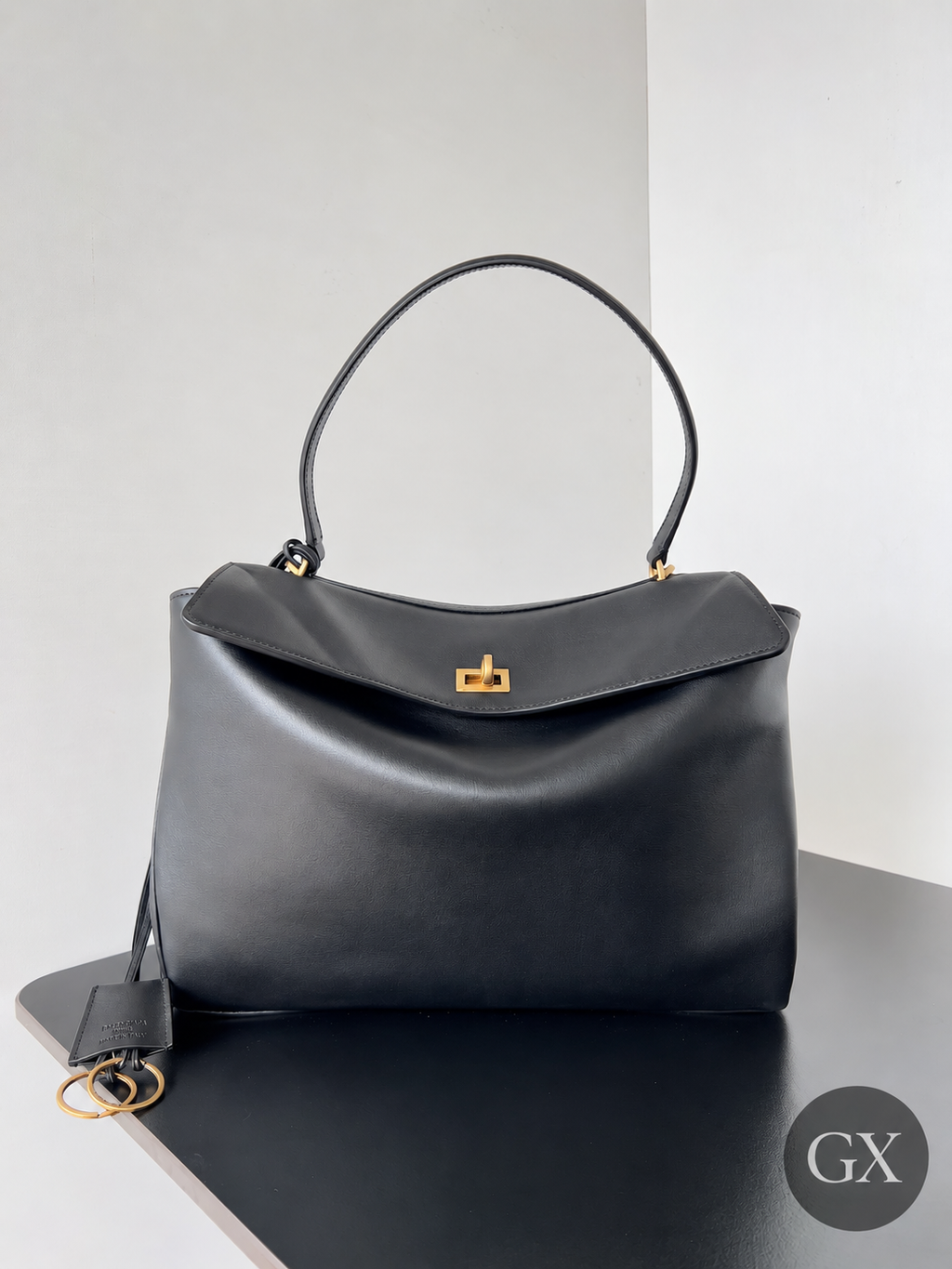 תיק נשים Balenciaga Rodeo Medium שחור — חזית עם לוגו GX