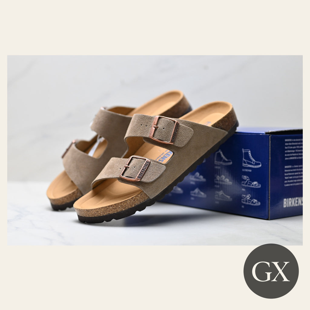 Birkenstock Arizona Suede לנשים בצבע טאופ – זוג