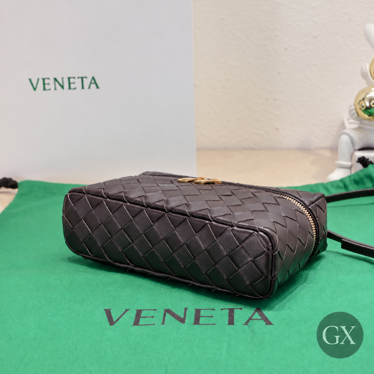 Bottega Veneta Bang Bang Vanity Case Dark Brown – original setting detail GX