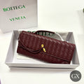 Bottega Veneta Intrecciato Clutch - Burgundy