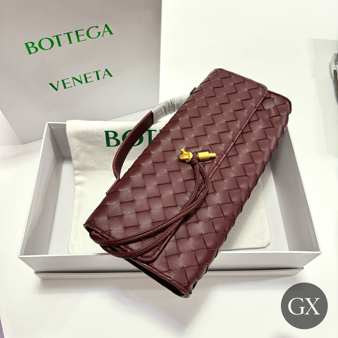 Bottega Veneta Intrecciato Clutch - Burgundy