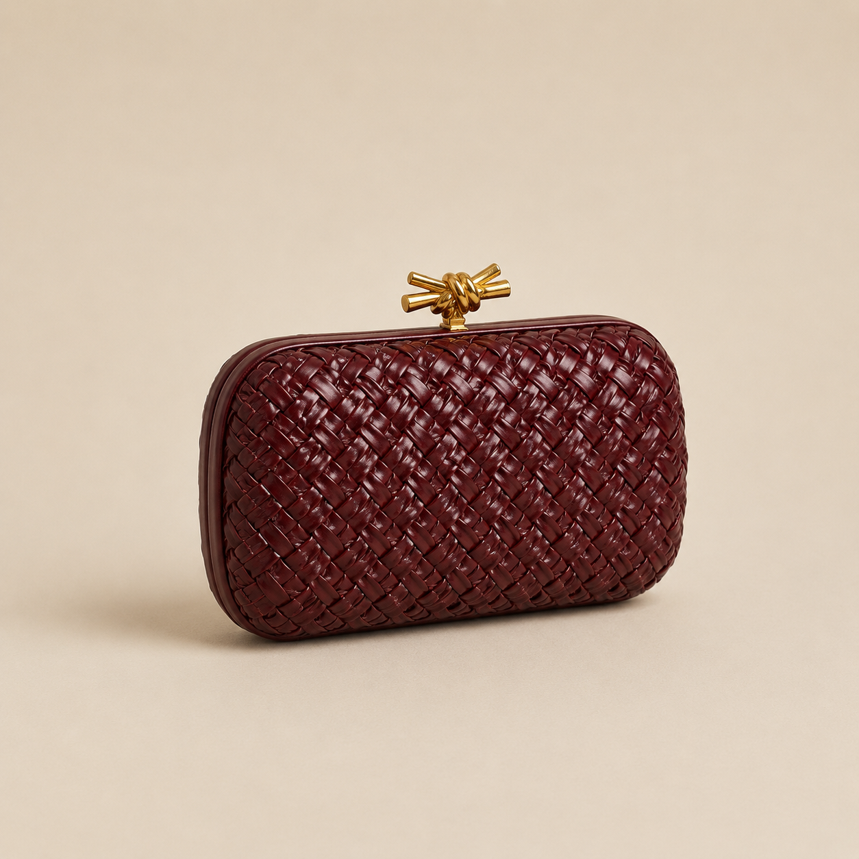 Bottega Veneta Knot Clutch - 3/4 angle