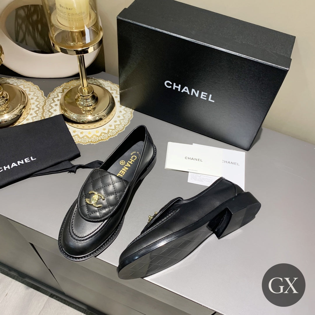 CC Quilted Mocassin Loafers – Black / Gold CC – original image 3 with GX logo