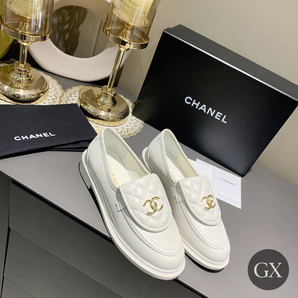 CC Quilted Mocassin Loafers – White / Gold CC – original image 2 with GX logo