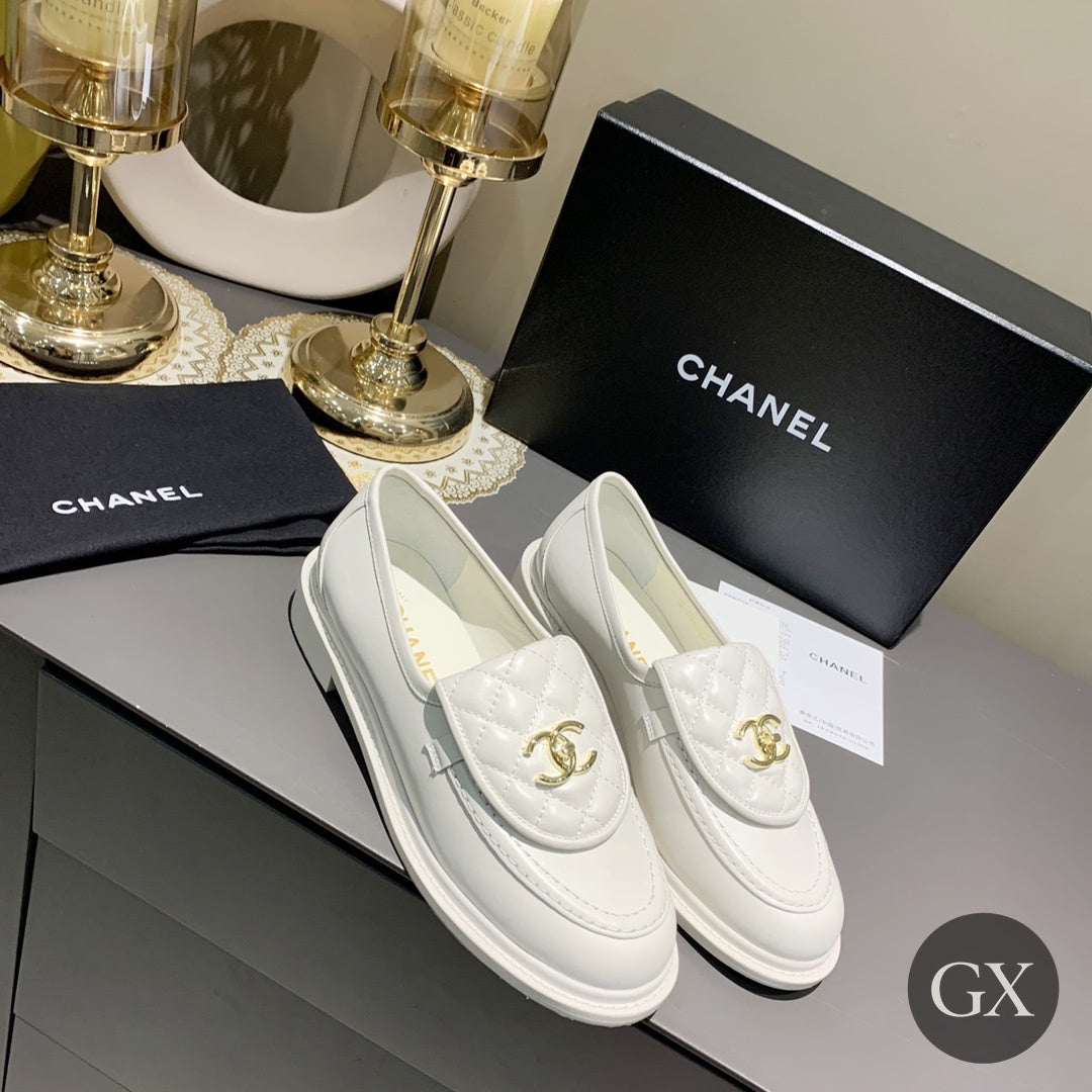CC Quilted Mocassin Loafers – White / Gold CC – original image 2 with GX logo