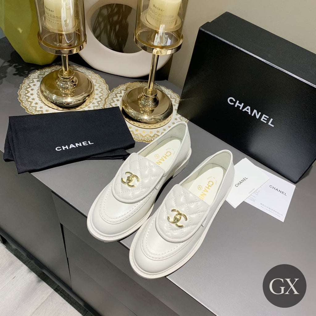 CC Quilted Mocassin Loafers – White / Gold CC – original image 3 with GX logo