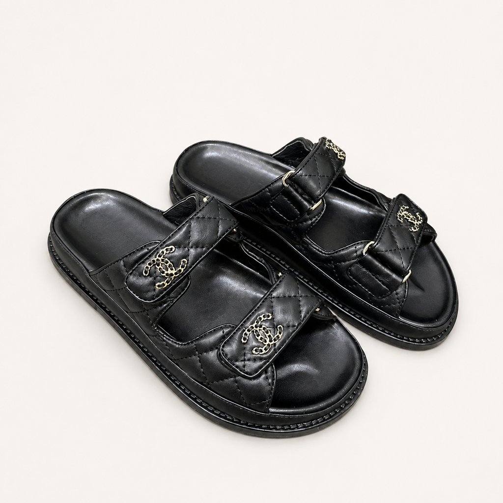 CC Quilted Velcro Sandals – Black – תמונה 2