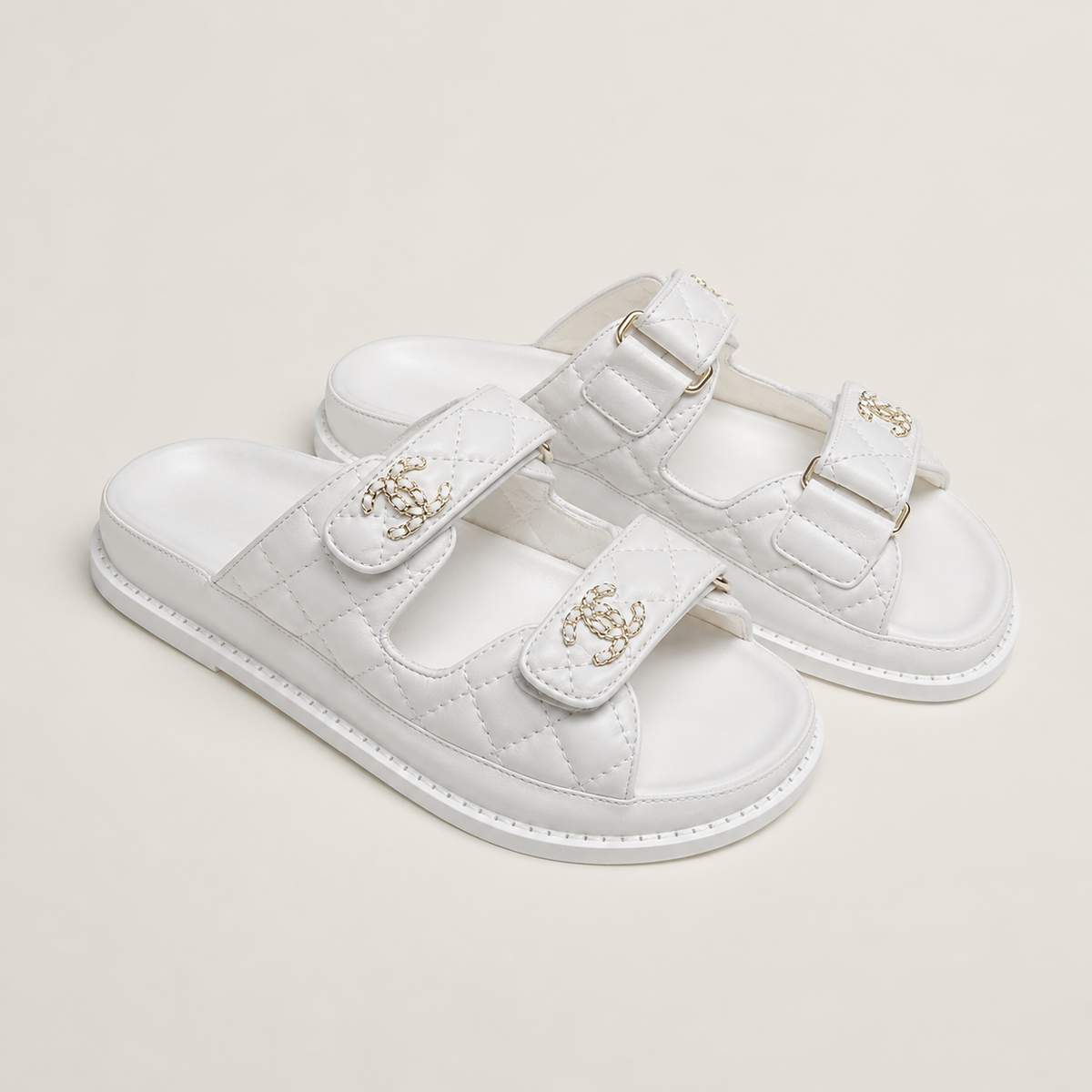 CC Quilted Velcro Sandals – White – תמונה 2