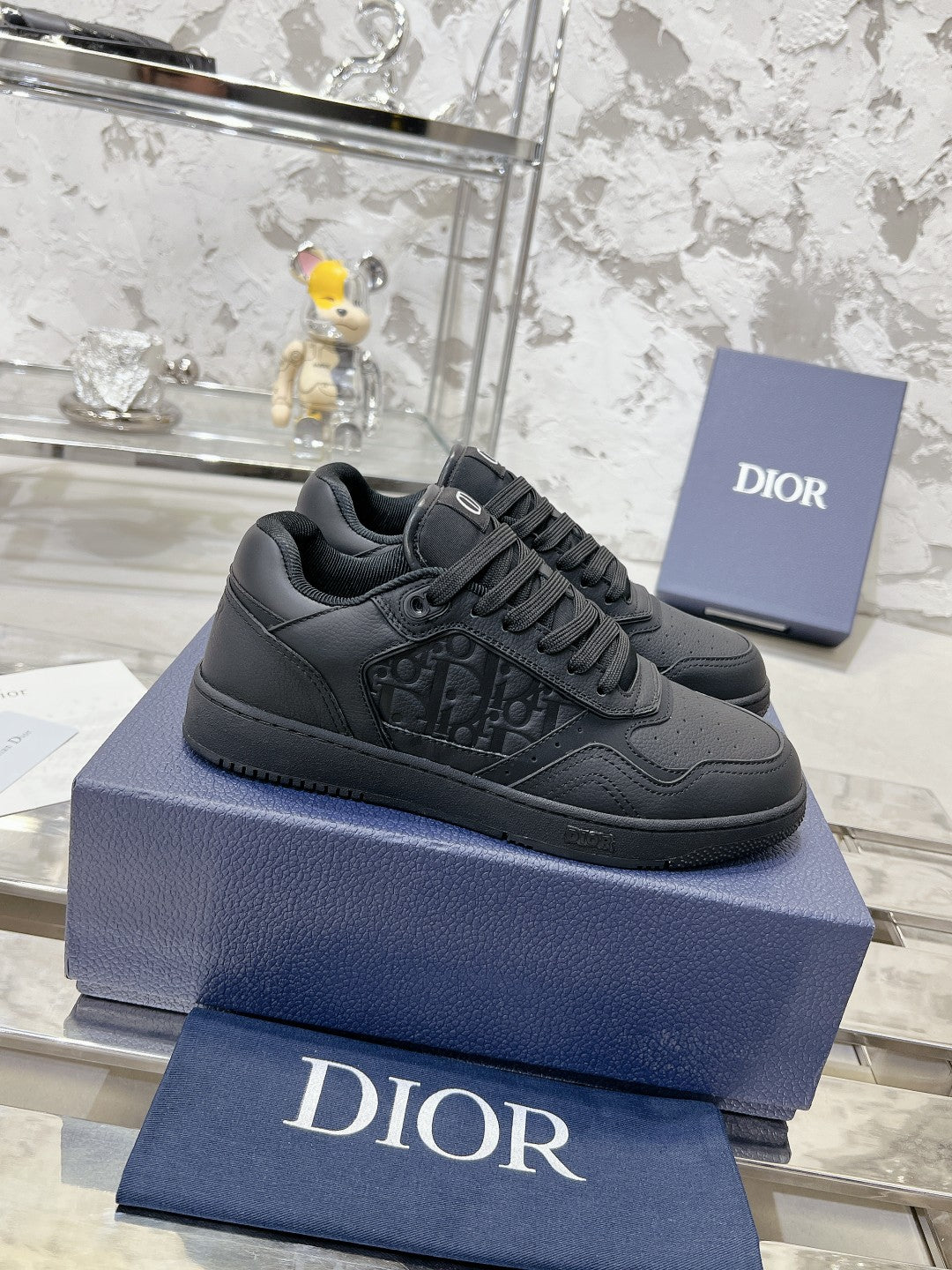 B27 Low-Top Triple Black