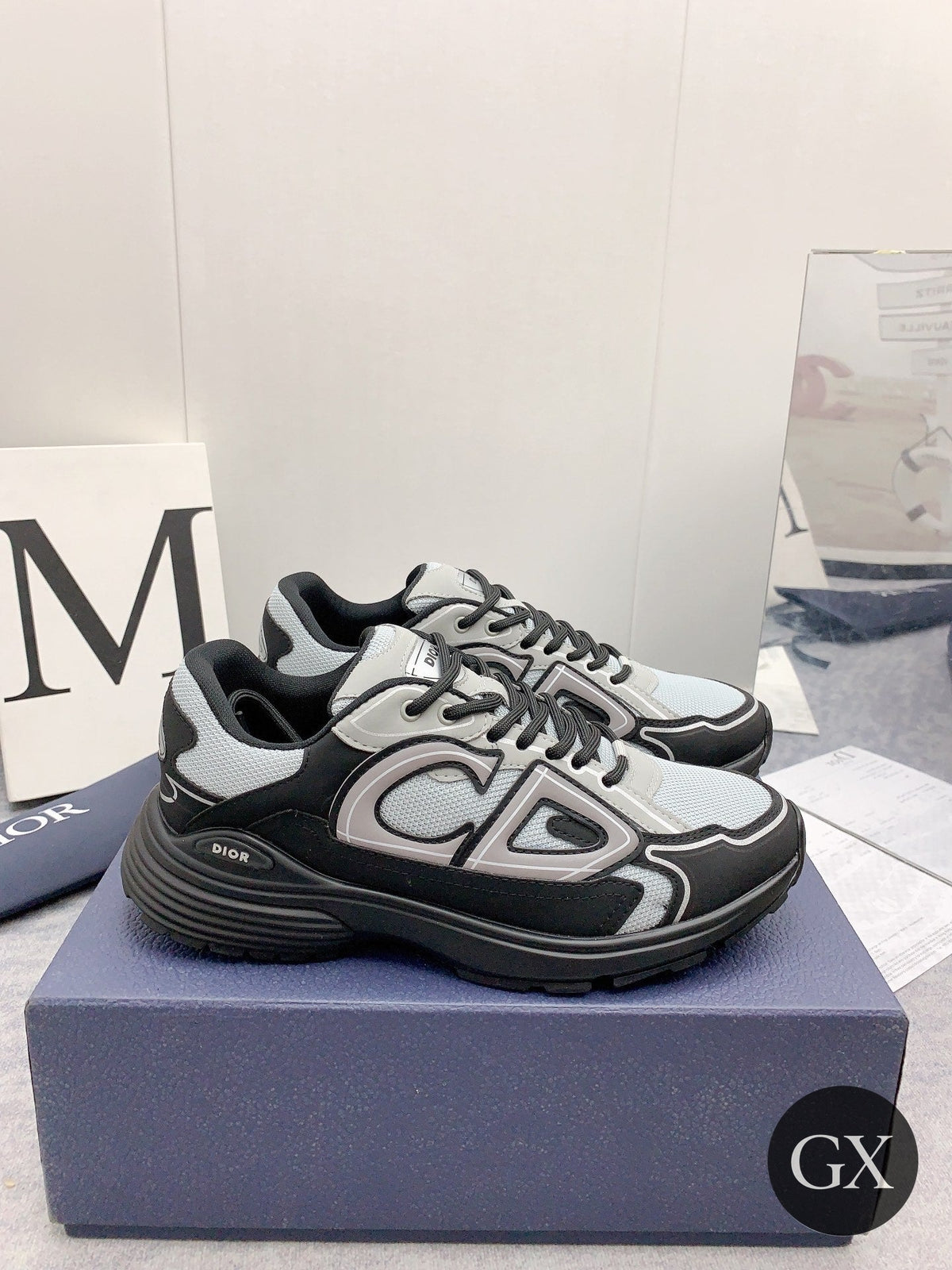 Dior B30 Black – צילום אמיתי עם לוגו GX