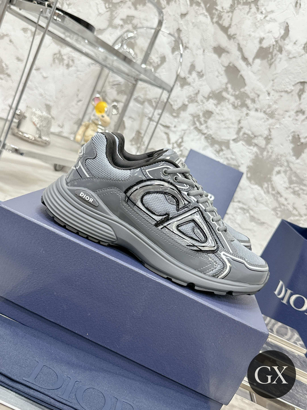 Dior B30 Grey – צילום אמיתי עם לוגו GX