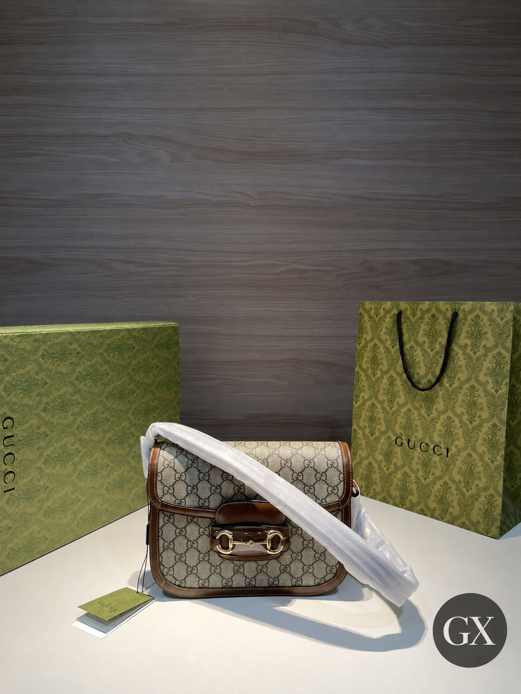 Gucci Horsebit 1955 Medium shoulder bag with packaging