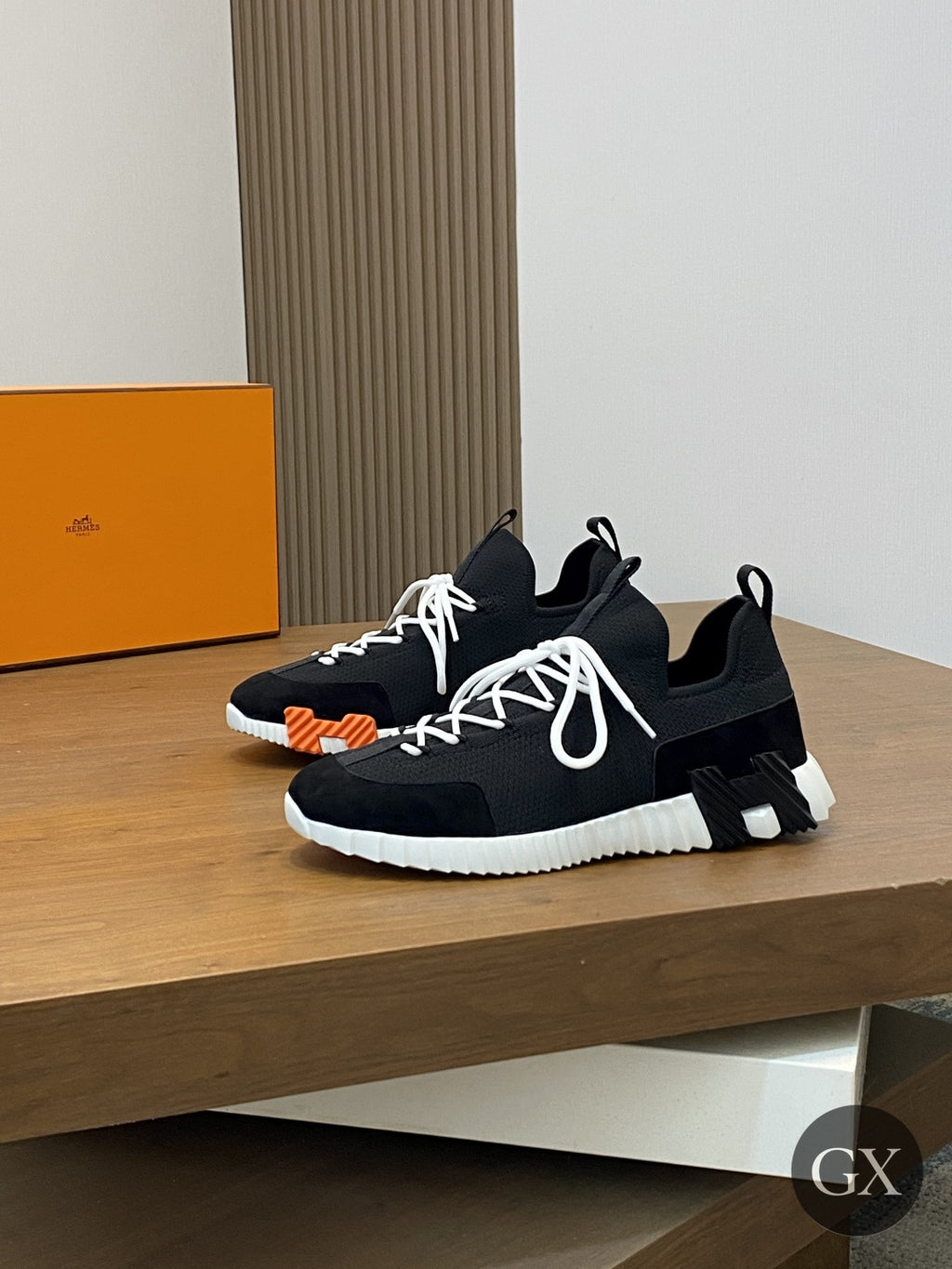 Hermès Trail Sneaker Black White Sole