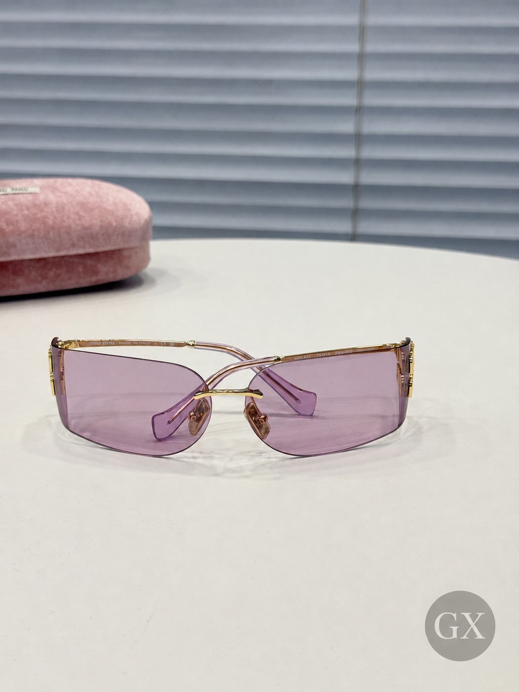 משקפי שמש Miu Miu Aube SMUA51 בצבע ורוד־לילך – צילום 4