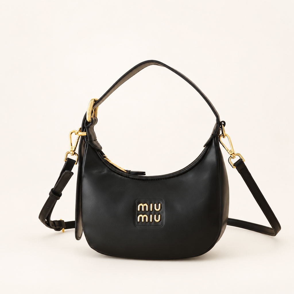 Miu Miu Logo Hobo Bag שחור – מבט קדמי