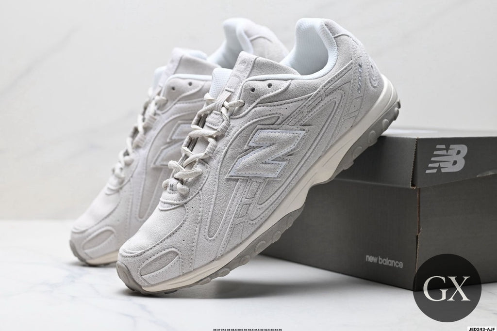 New Balance 204L Light Grey