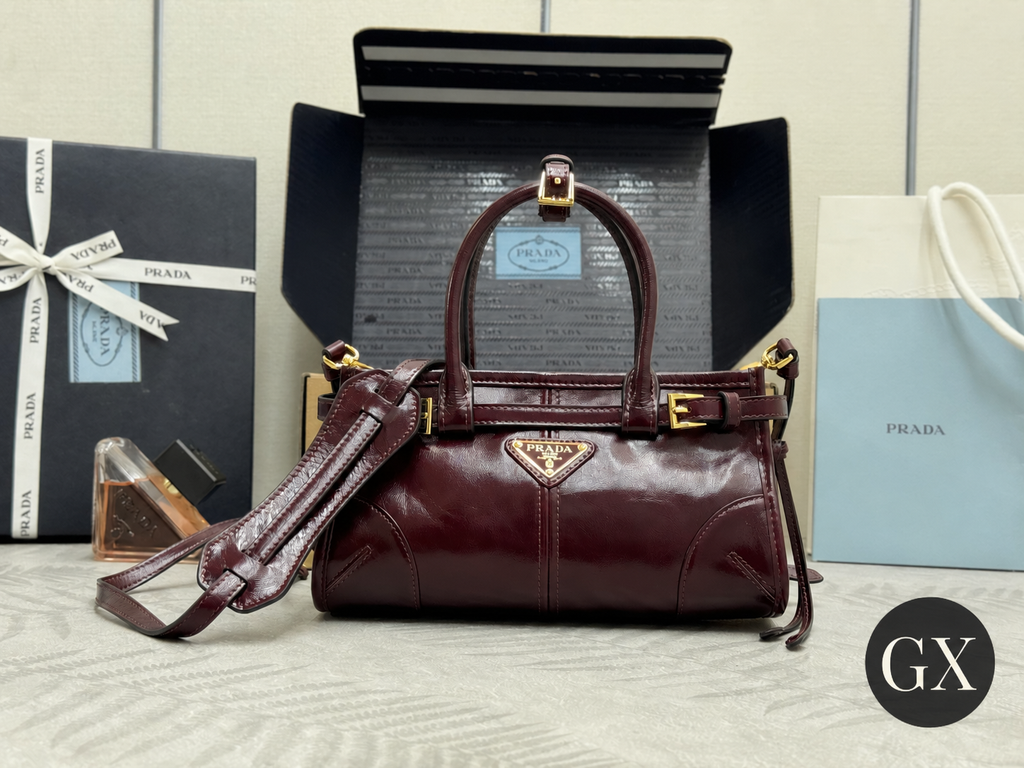 Prada Bonnie Mini Handbag burgundy – detail