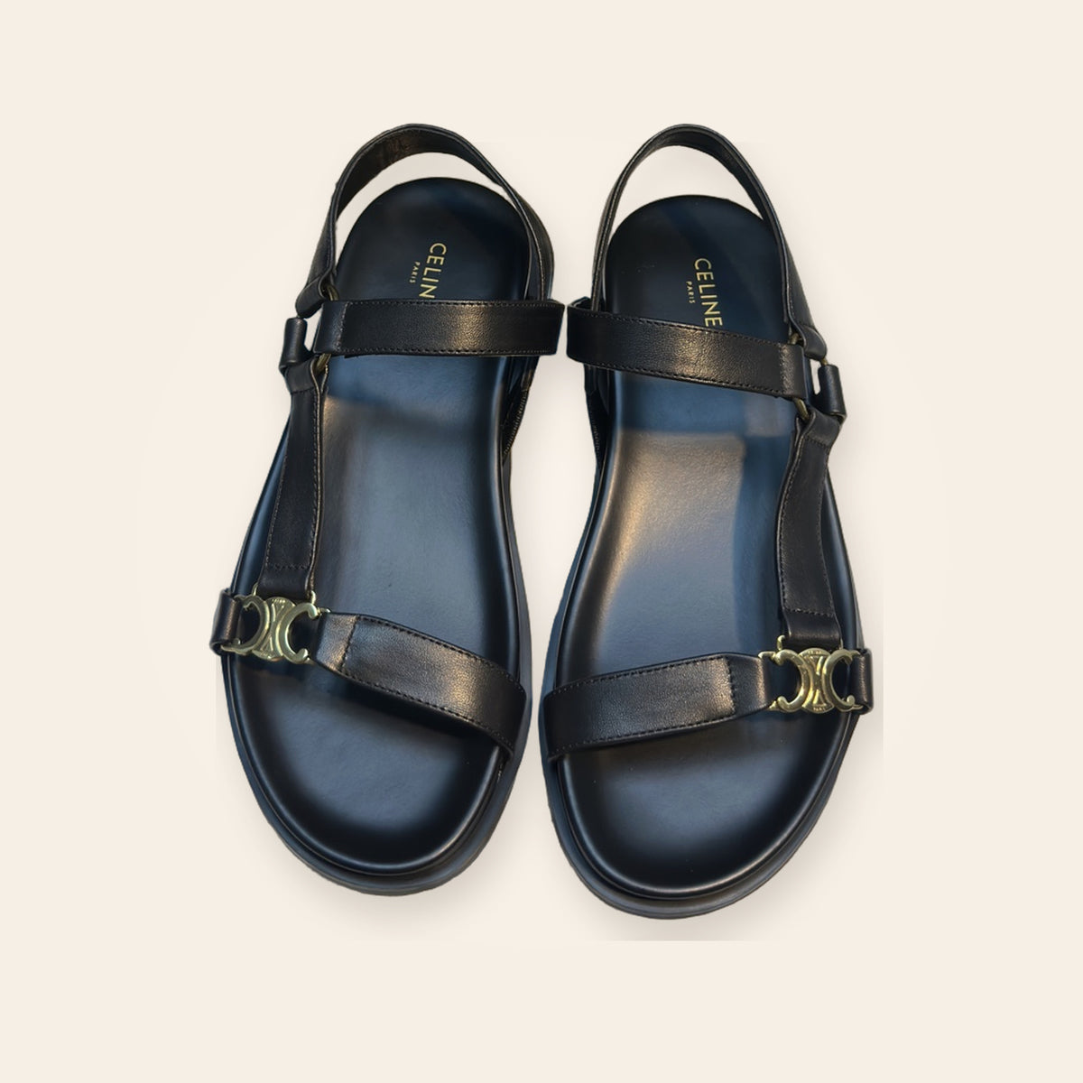 Celine Triomphe Minimal T-Strap Sandal – שחור - תמונה 1