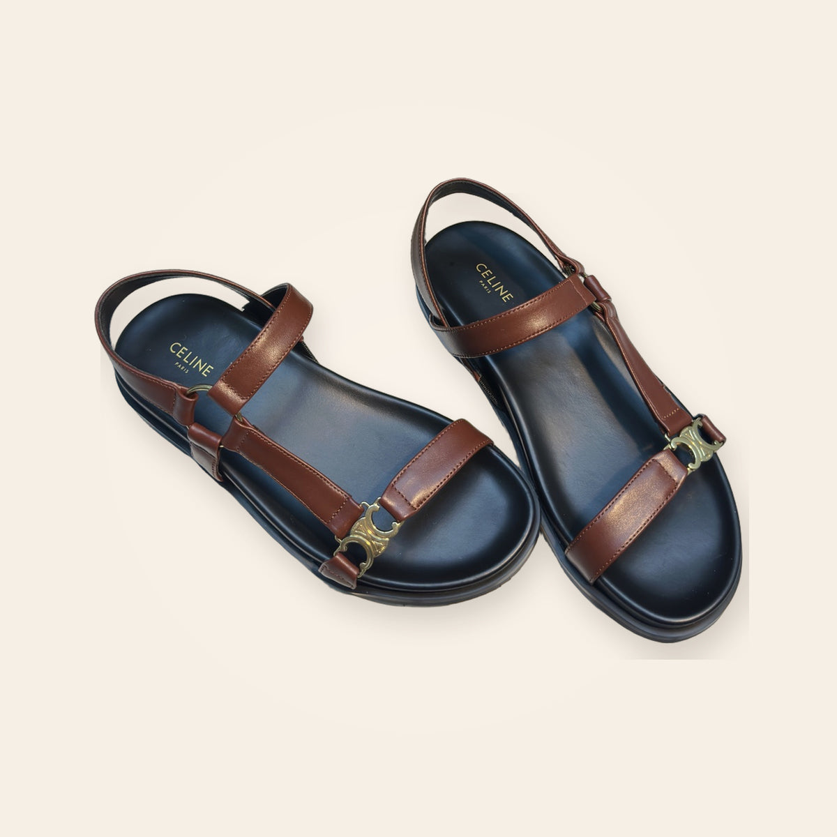 Celine Triomphe Minimal T-Strap Sandal – חום - תמונה 2