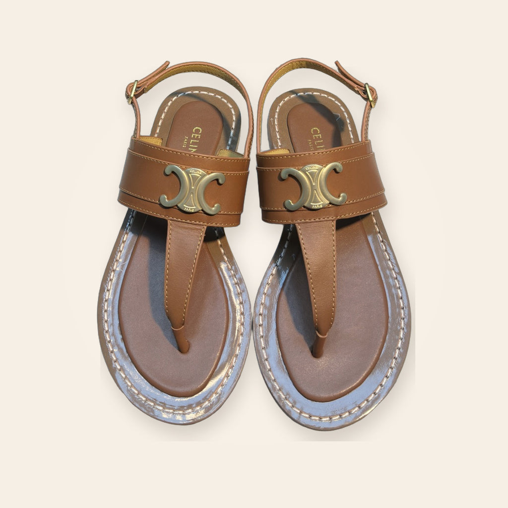 Celine Triomphe Wide-Band Thong Sandal – קאמל – תמונת קטלוג