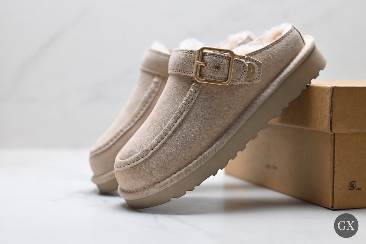UGG Goldenstar Evelina Clog בצבע בז׳ חול – תמונה 3