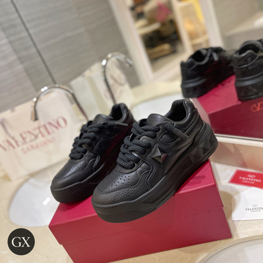 One Stud XL Nappa Black